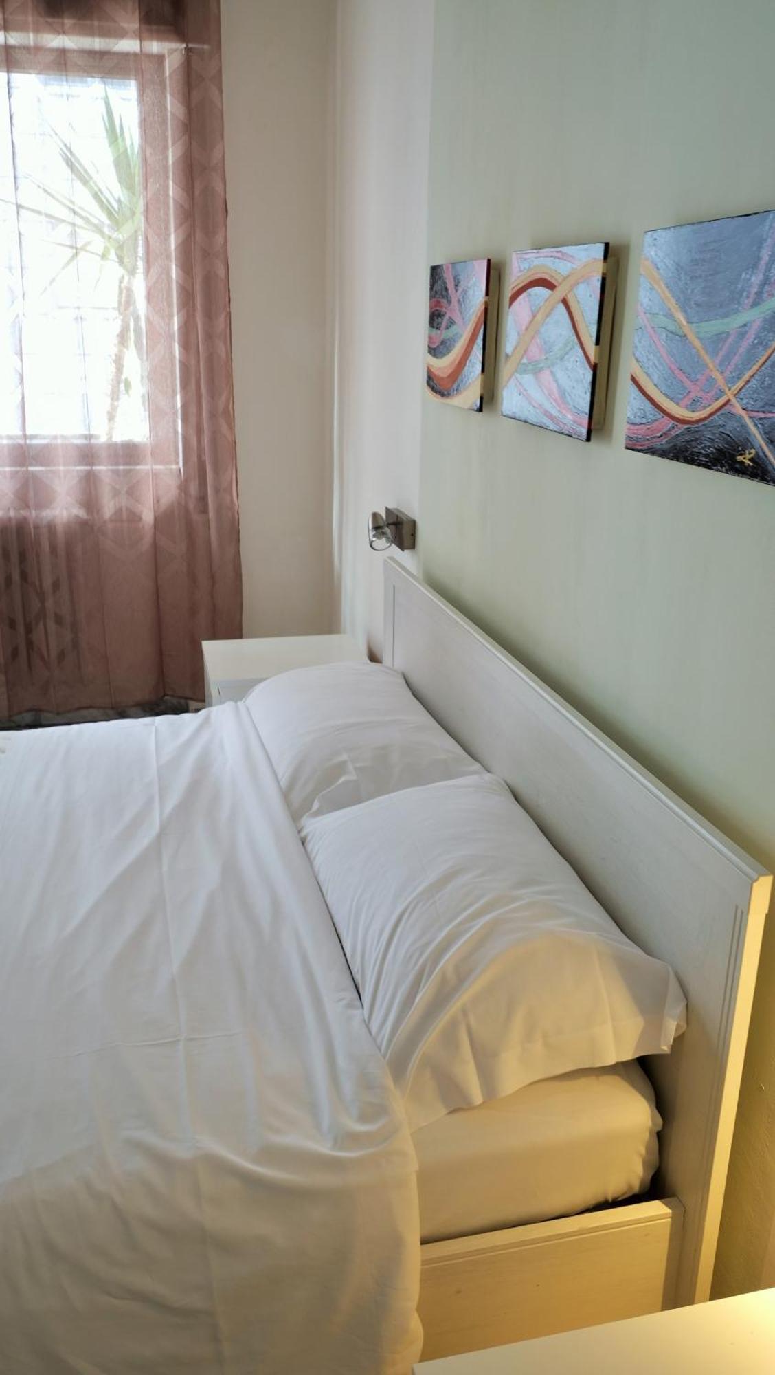 Kamila Guest House Bari Exterior foto